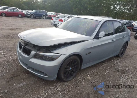 2006 BMW 325I z USA, uszkodzony, nr VIN WBAVB17536NK37646